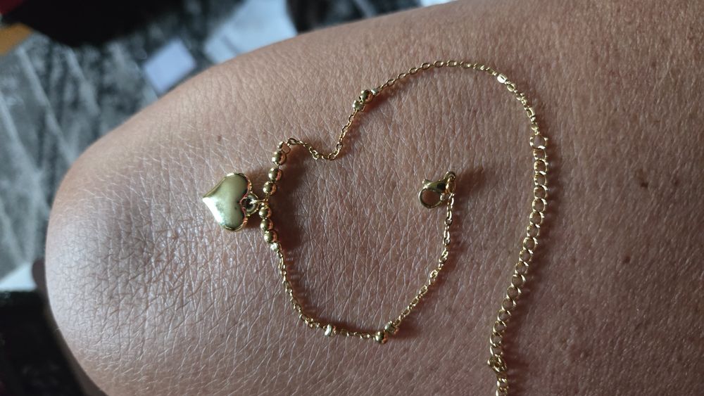 Branzoletka na nogę.