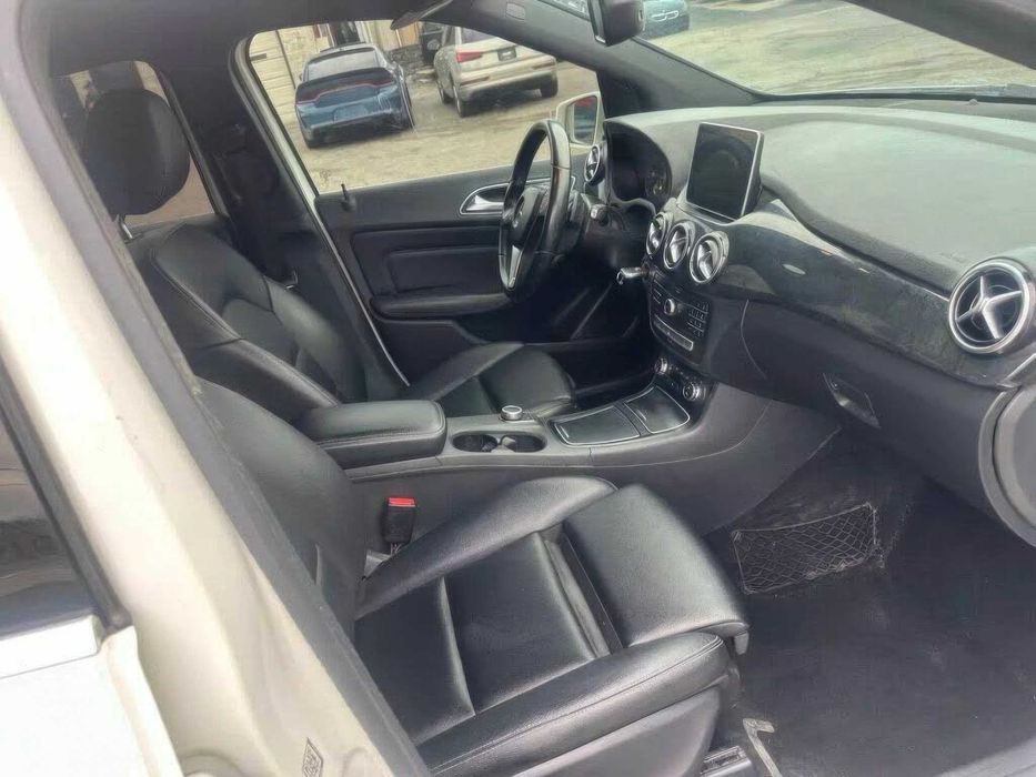 Mercedes-Benz b250      2017