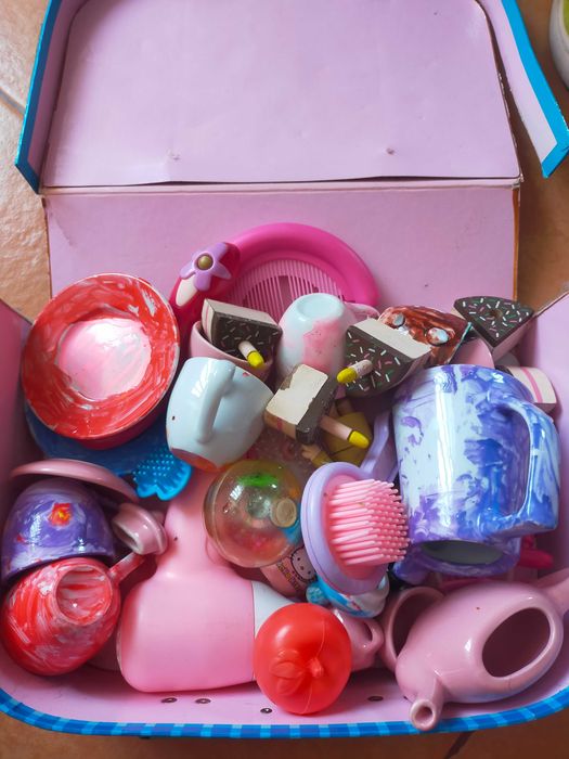 Vários brinquedos