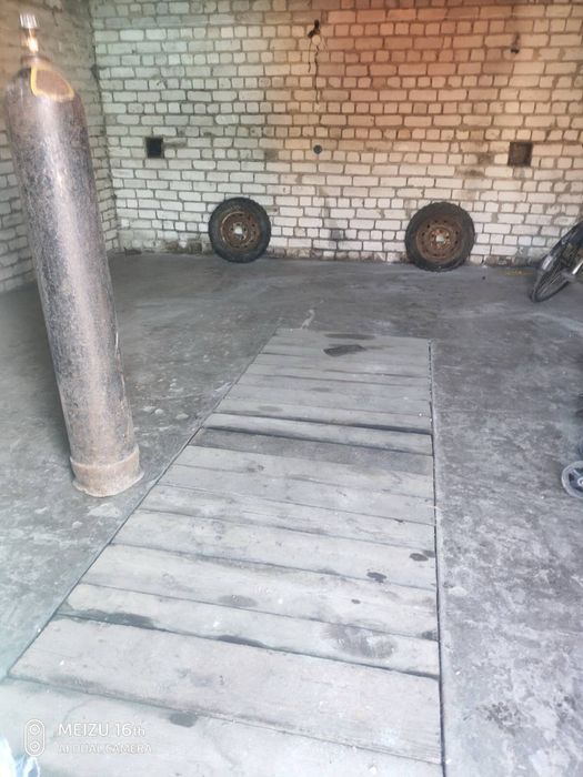 Продам гараж з підвалом 49 кв.м. в кооперативі Лідер Вознесенськ центр