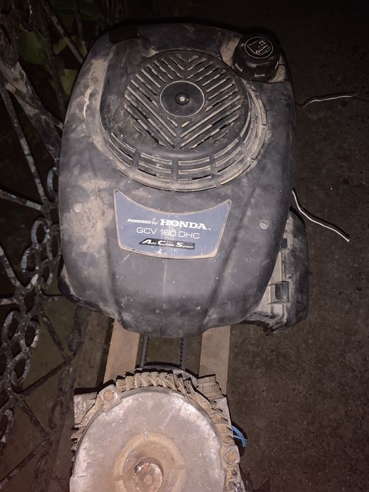 Продам саморобний бензиновий генератор +- 2квт