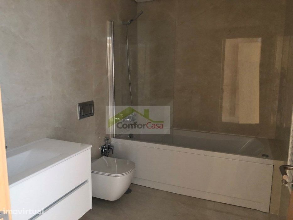 Apartamento T3 - Ar condicionado-amplas varandas- 2 Boxs -Gualtar