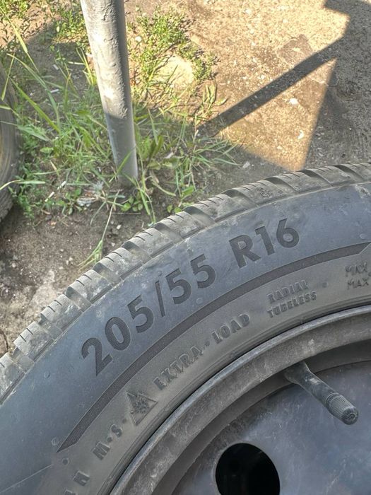 Продам диски 5*110 с резиной 205/55/16 ESA+TECAR
