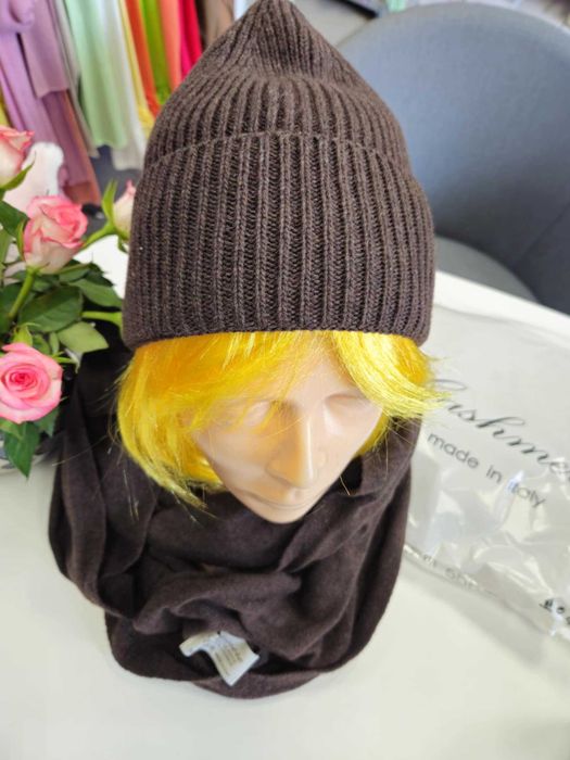 Komplet czapka i szalik czekolada r. Uni Italy, kaszmir !!!