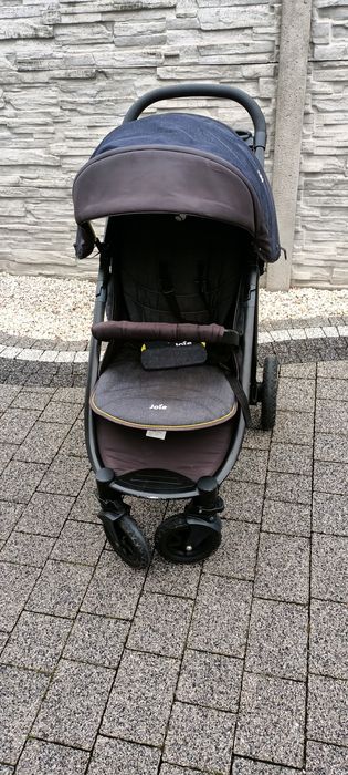 Wózek spacerowy Joie