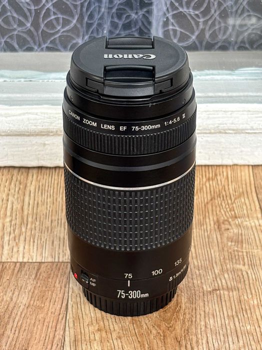 Об'єктив Canon EF 75-300mm f/4-5.6 III