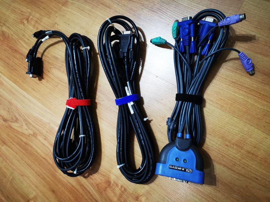 Lynksys dual monitor controler