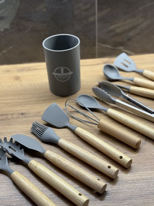 Набір кухонного приладдя