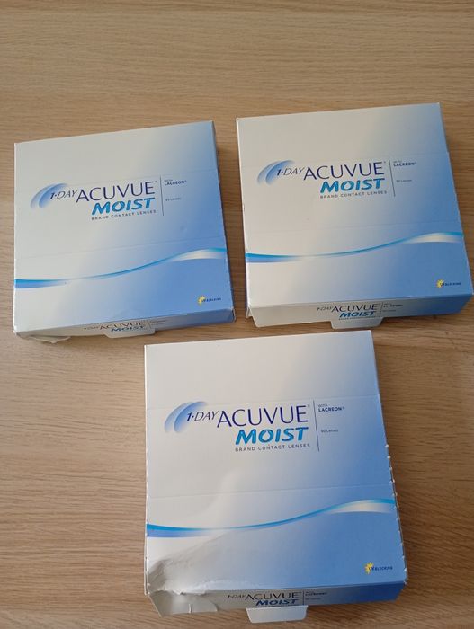 Soczewki Acuvue Moist 1 day 270szt -6.5