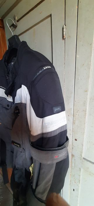 Продам мотокуртку розмір 68-72