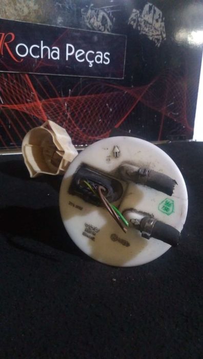 Bomba Do Depósito De Combustível Volkswagen Passat (3B2)