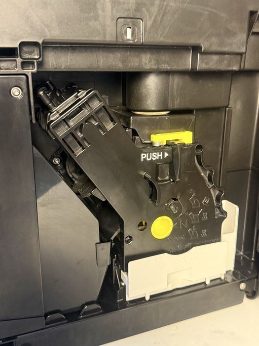 Кавомашина Saeco Xelsis Deluxe з Гарантією !