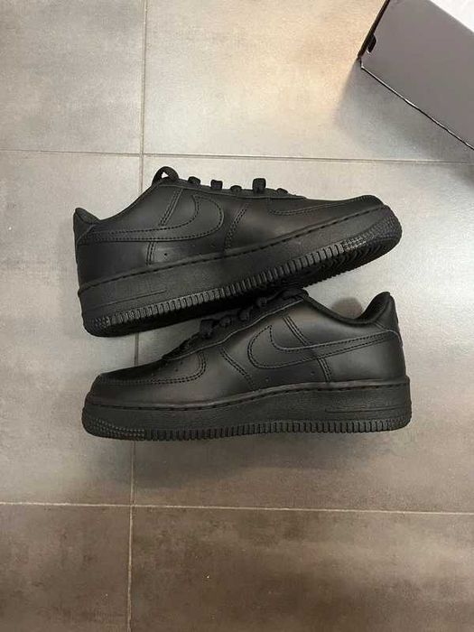 Załączony paragon Nike_Air_Force_1_Low_07_Black R.38.5