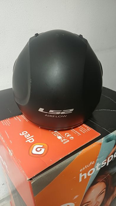 Capacete LS2 - Capacete em bom estado e com pouco uso