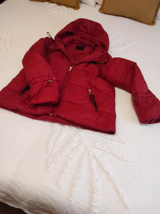 Casaco vermelho da Zara