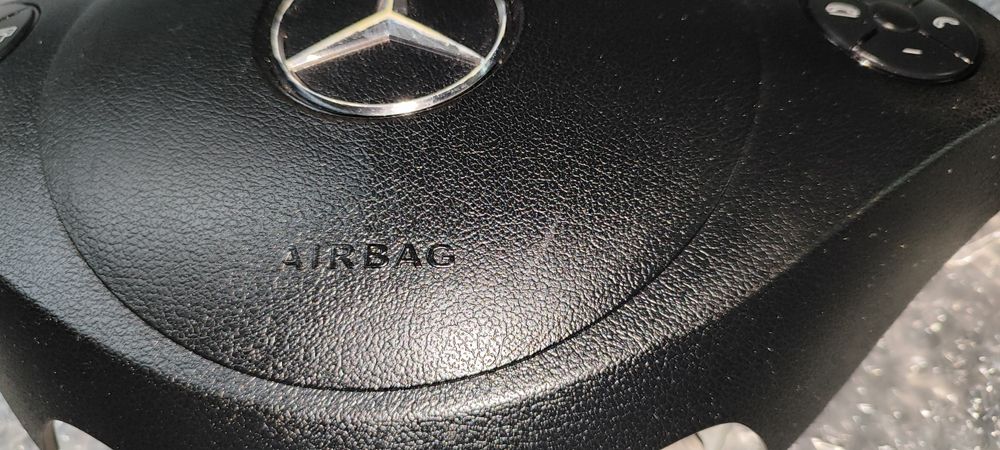 Подушка руля с кнопками мультируль на Sprinter 906