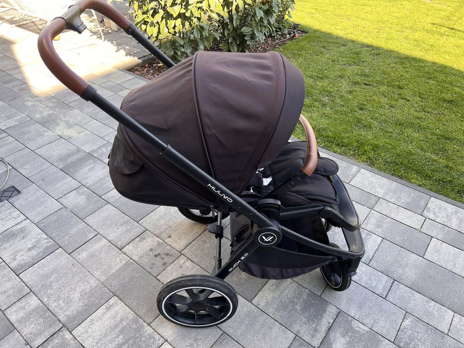 Muuvo Quick Onyx Black Głęboko Spacerowy