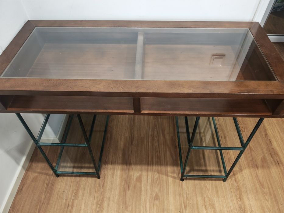 Secretária em madeira