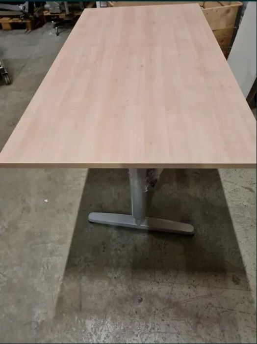 Biurko regulowane elektrycznie BEKANT /GALANT ** blat gratis**