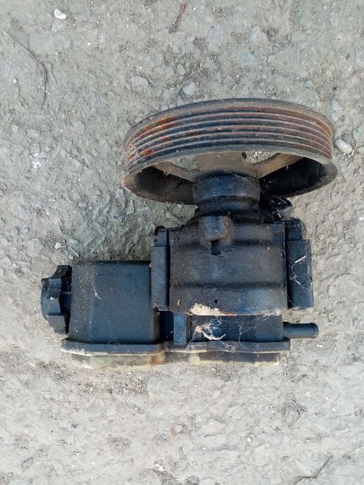 Насос гідропідсилювача опель вектра б 1997 року 1.6