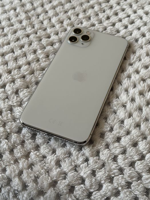 iPhone 11 Pro Max srebrny