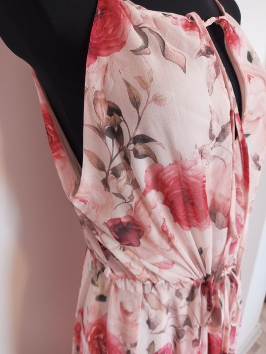 Sukienka długość maxi