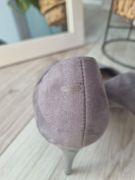 Szare obcasy rozm. 39