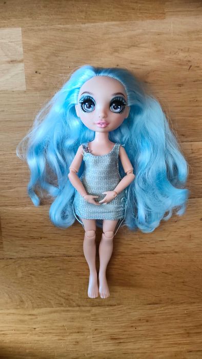 Niebieska rainbow high