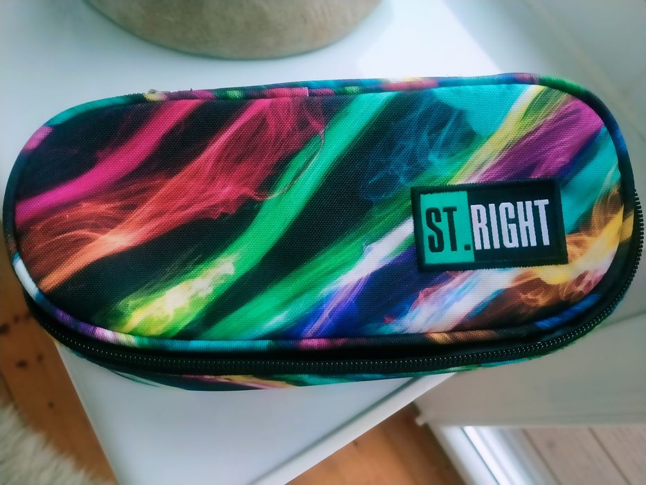 Plecak szkolny St RIGHT + piórnik SUPER STAN!