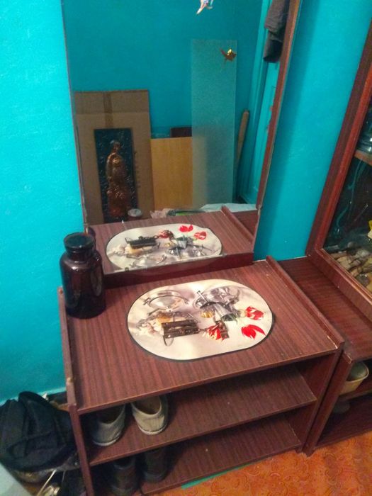 Большое зеркало в прихожую и тумба под обувь