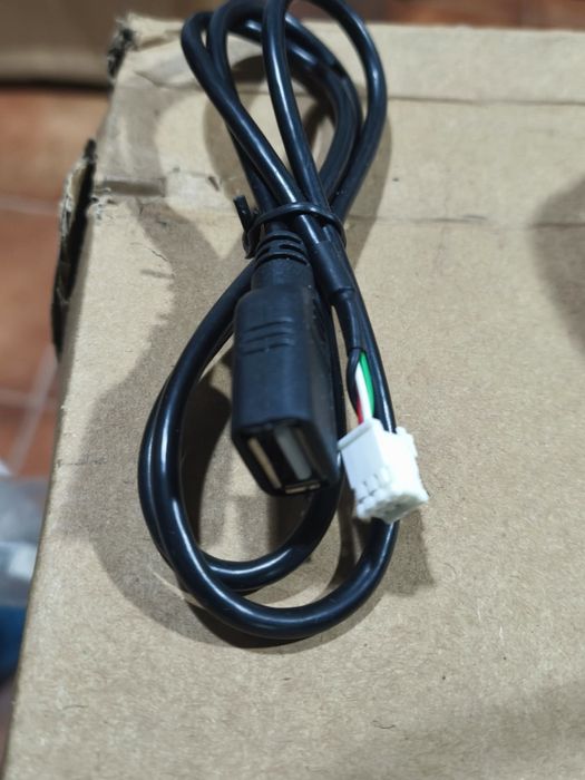 Conjunto chicotes, antenas, câmeras traseiras radio