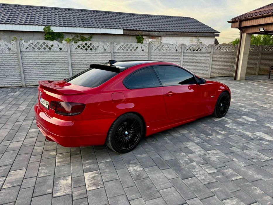 BMW 3 Series 2007 E92  •  325i AT (218 к.с.) xDrive  •  Base