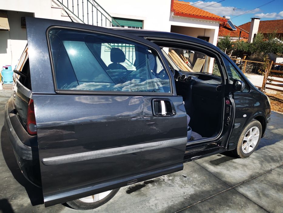 Peugeot 1007 1.4 HDI — photo 5