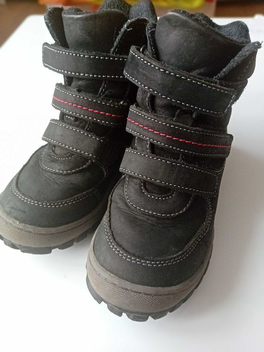 Sprzedam wysokie ciepłe, skórzane buty rozmiar 28