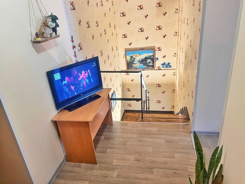 Хостел! 10хв м.Либідська. Нас не лякають відключення світла!!!