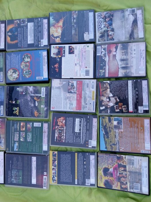 30 DVDs incluindo Big com Tom hawks