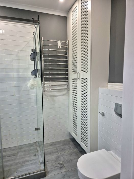 Оренда 2к.к-ра 80,2м2 Варшавський/Варшавский.Євроремонт.Генератор