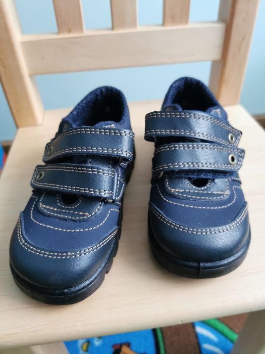 Półbuty na rzep 25 Nowe