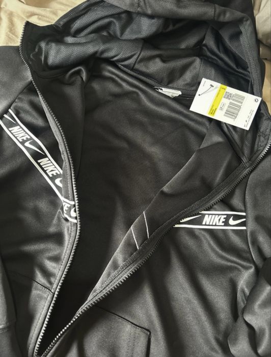 Casaco nike S nova com etiqueta