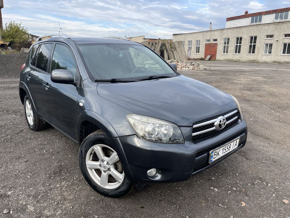 Продам Toyota Rav 4 в хорошому стані