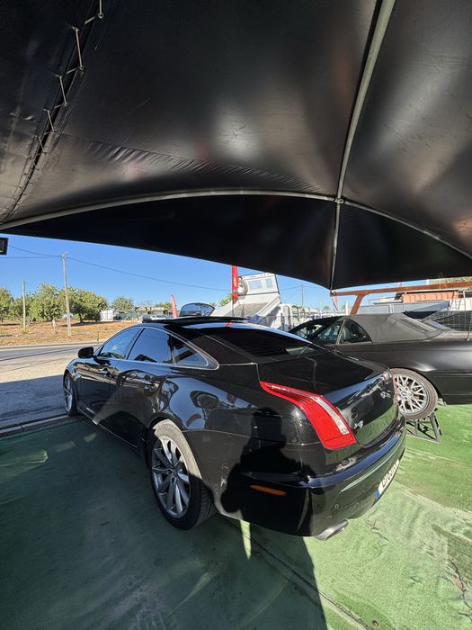 Jaguar XJ premium Luxury 5.0cc V8 400cv full extras blindado 150 mil km painel digital
