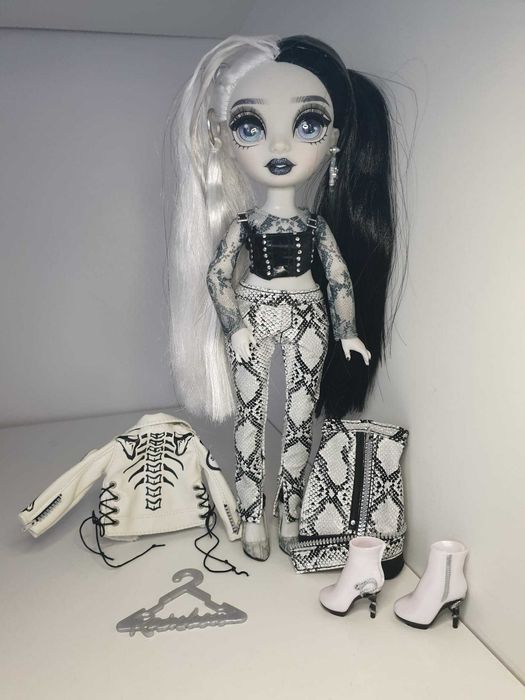 Lalka rainbow High shadow Heather Grayson