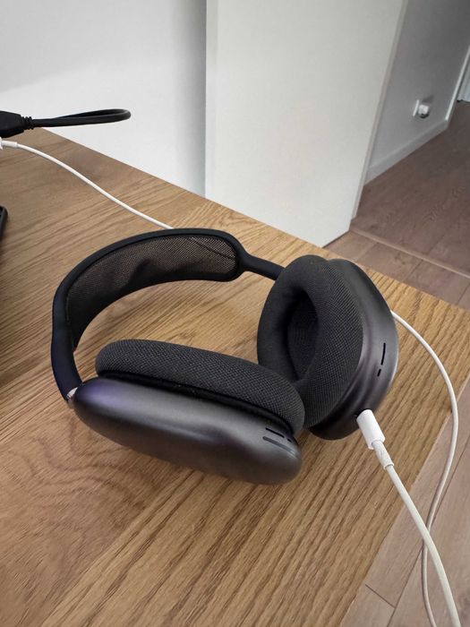 AirPods Max 1st gen Space Gray