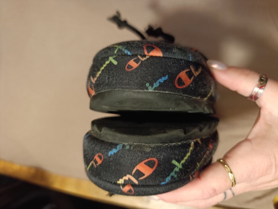 Buty champion , oryginalne . Długość wkładki 24.7