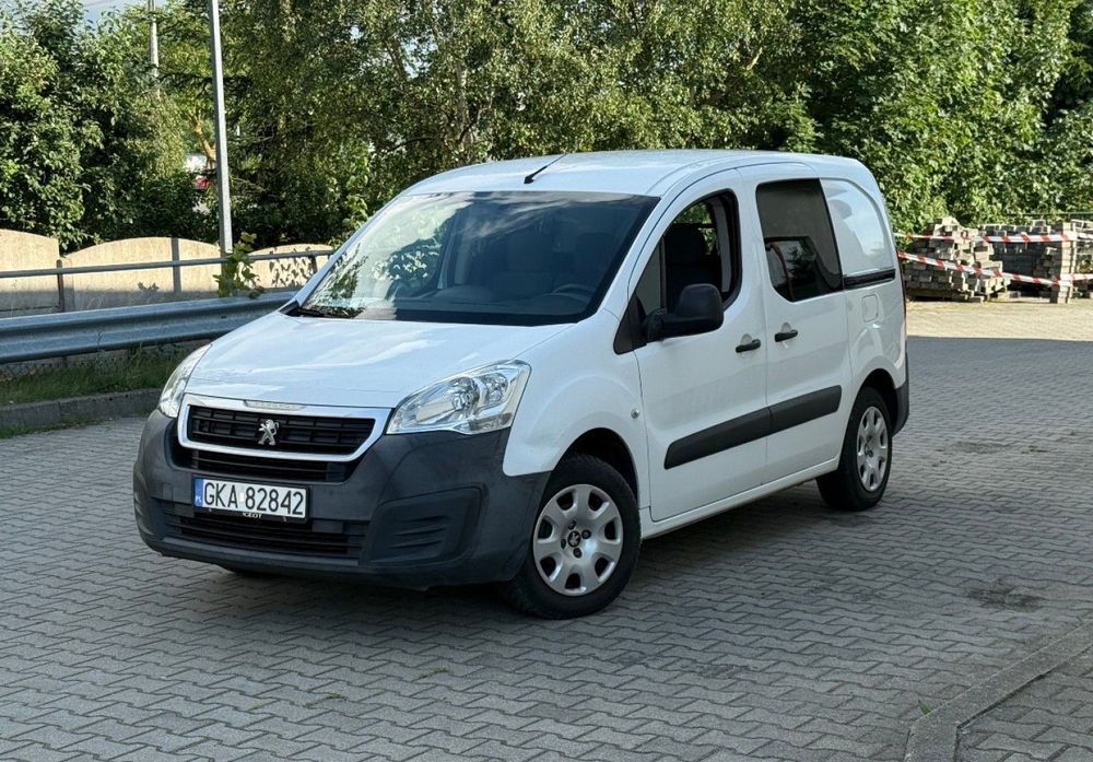 Peugeot Partner 1.6 Benzyna 98 KM Drzwi Przesuwne 74ooo KM