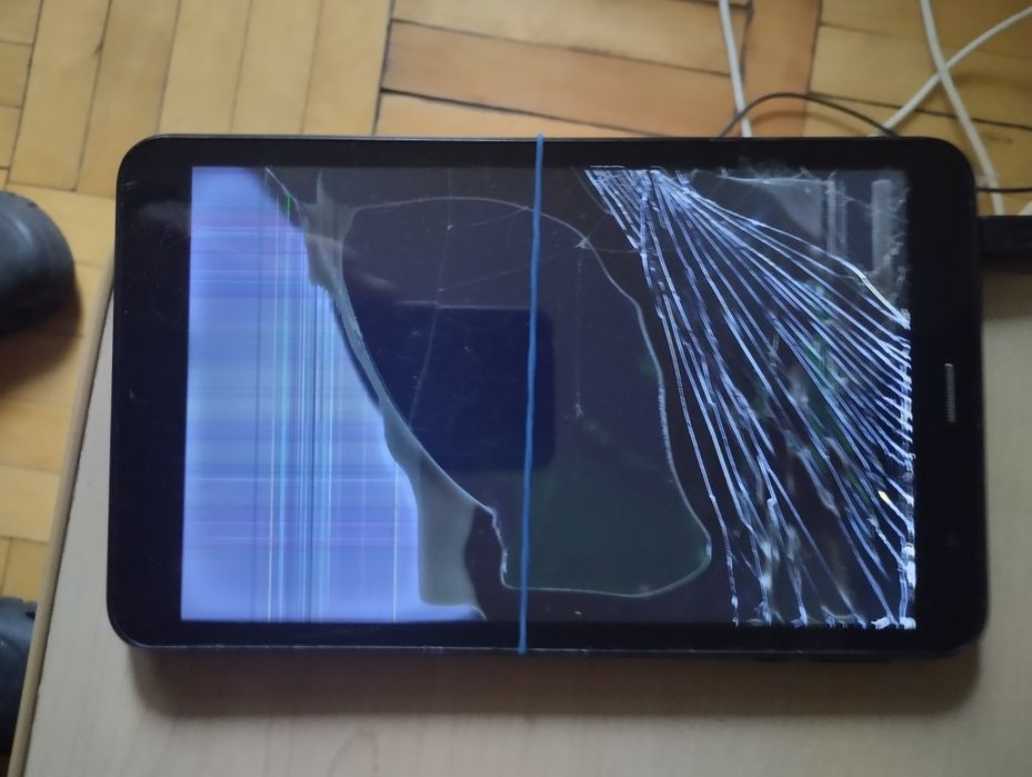 Планшеты на запчасти.