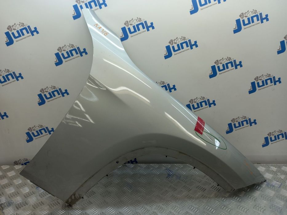 Крыло переднее правое 41627332424 для BMW X1 E84 2009-2015