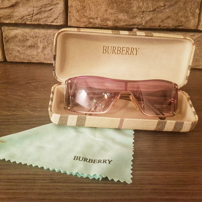 Okulary przeciwsłoneczne marki Burberry
