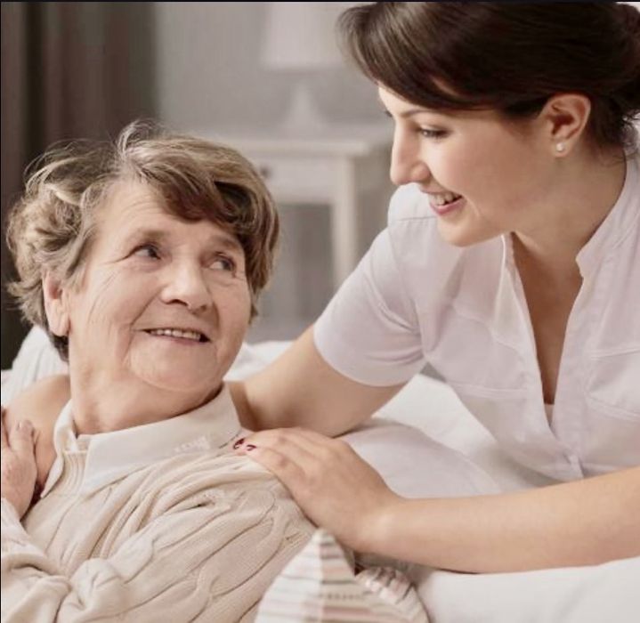 Доглядальниця з проживанням