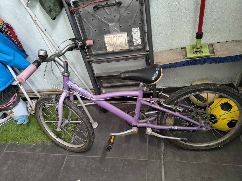 Bicicleta menina